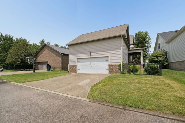 2005 Firtree Way, Thompsons Station, TN 37179