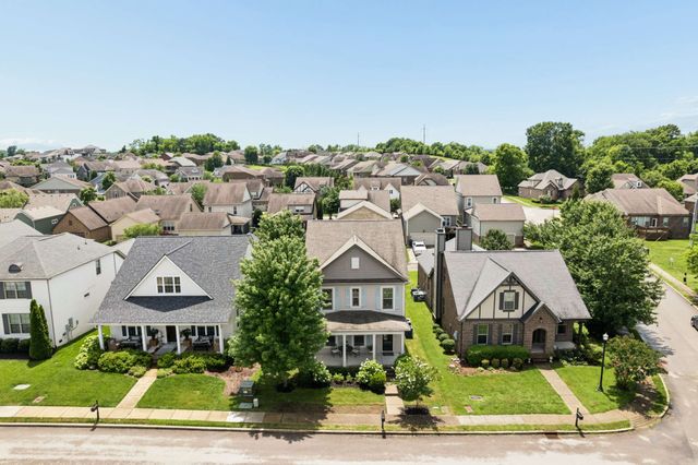 2005 Firtree Way, Thompsons Station, TN 37179