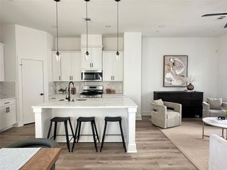 810 Elkhart Street D, Houston, TX 77091