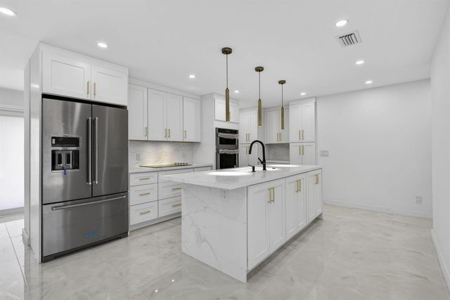 12890 Guilford Circle, Wellington, FL 33414