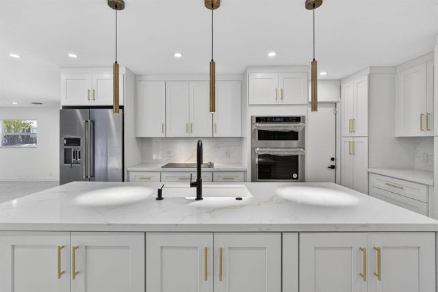 12890 Guilford Circle, Wellington, FL 33414