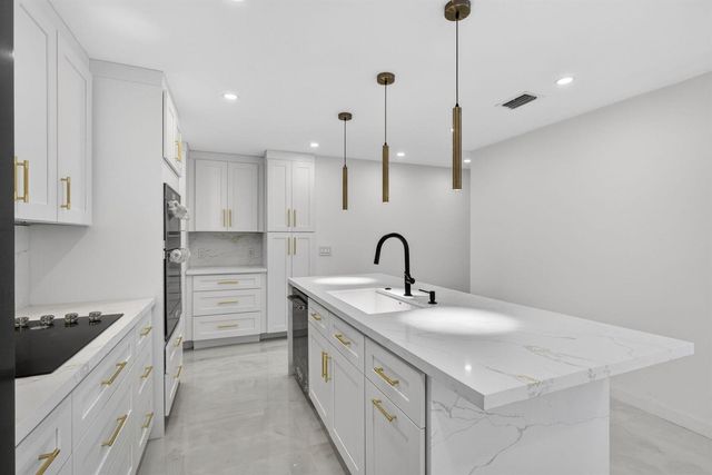 12890 Guilford Circle, Wellington, FL 33414