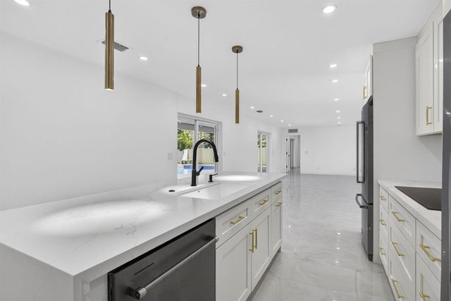12890 Guilford Circle, Wellington, FL 33414