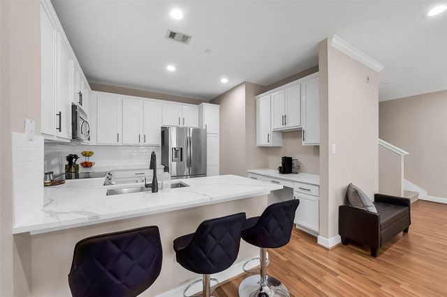 3001 Murworth Drive 1702, Houston, TX 77025