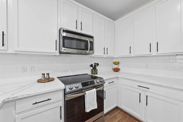 3001 Murworth Drive 1702, Houston, TX 77025