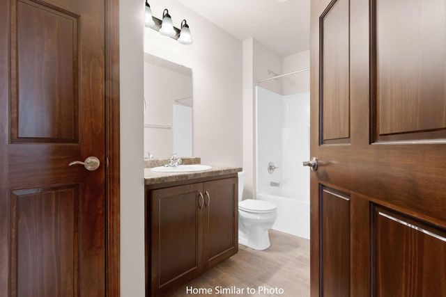 1250 PUTNAM DRIVE, Pulaski, WI 54162