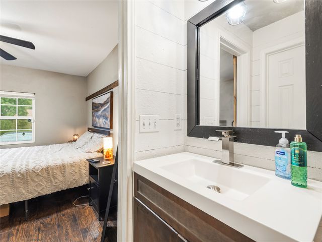 1401 Richard Street, Mesquite, TX 75149