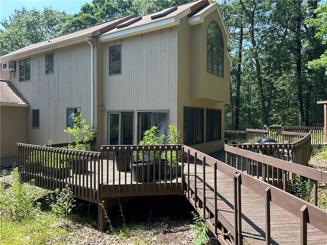 20 Fry Pond Road, West Greenwich, RI 02817