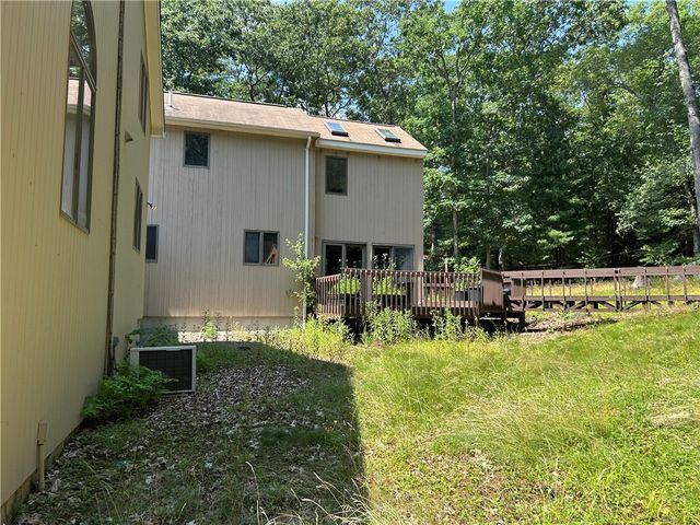 20 Fry Pond Road, West Greenwich, RI 02817