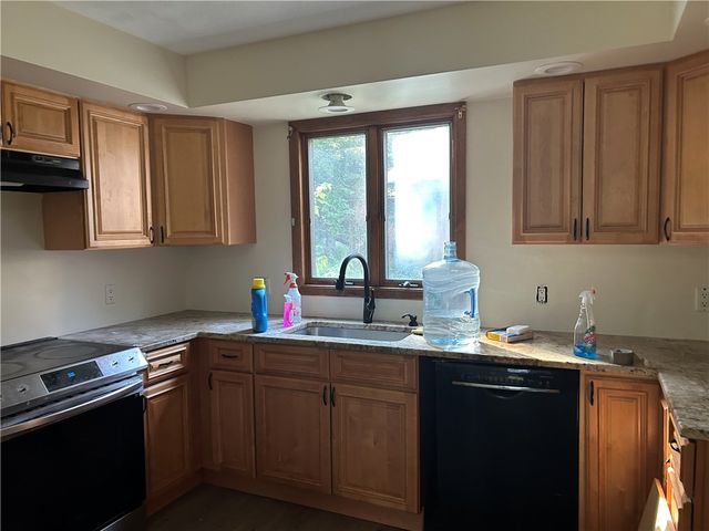 20 Fry Pond Road, West Greenwich, RI 02817