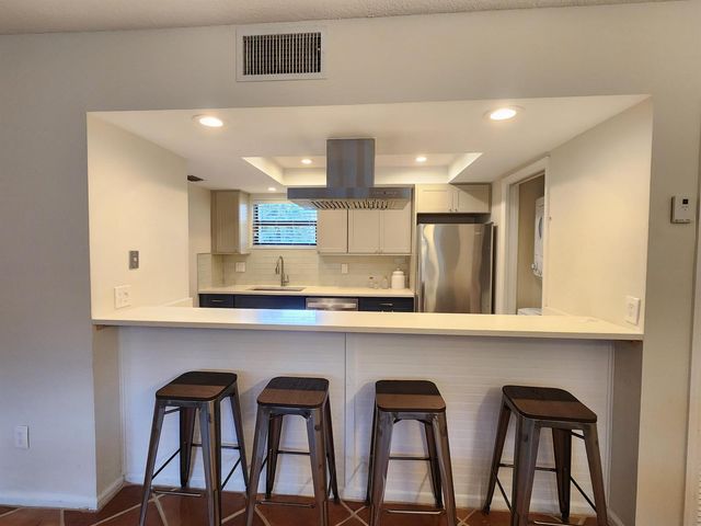 11863 Wimbledon Circle 416, Wellington, FL 33414