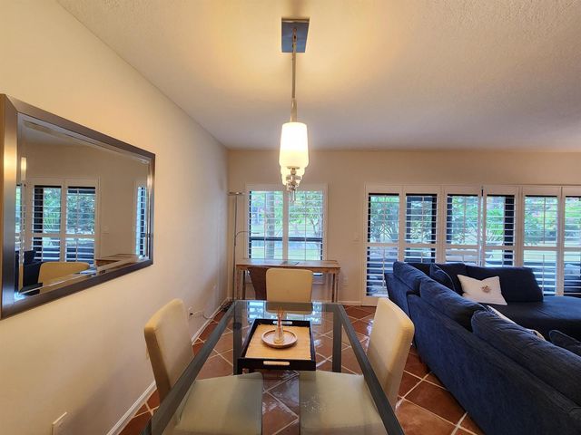 11863 Wimbledon Circle 416, Wellington, FL 33414