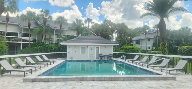 11863 Wimbledon Circle 416, Wellington, FL 33414