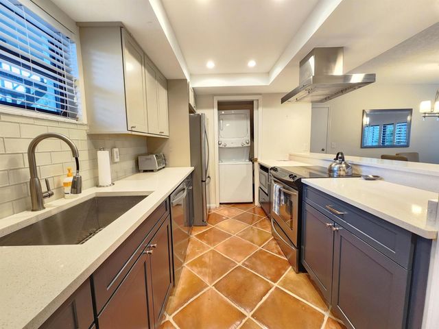11863 Wimbledon Circle 416, Wellington, FL 33414