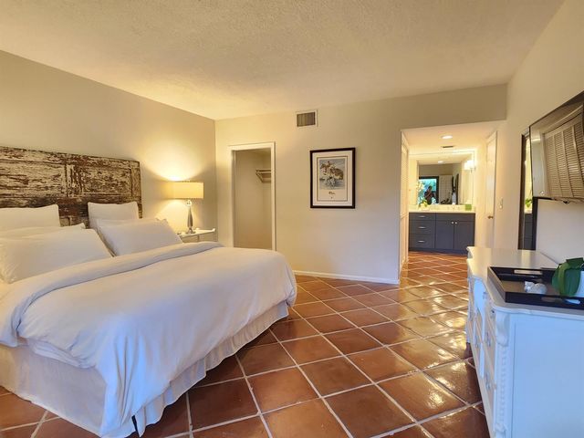 11863 Wimbledon Circle 416, Wellington, FL 33414