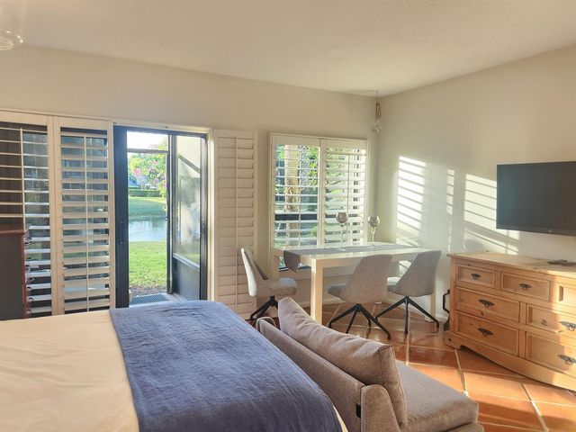 11863 Wimbledon Circle 416, Wellington, FL 33414