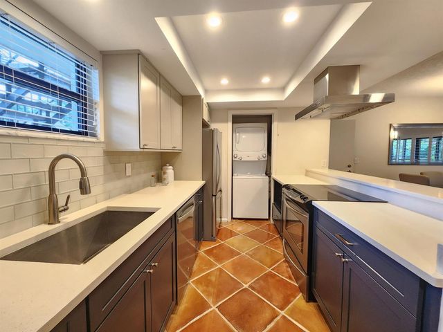 11863 Wimbledon Circle 416, Wellington, FL 33414