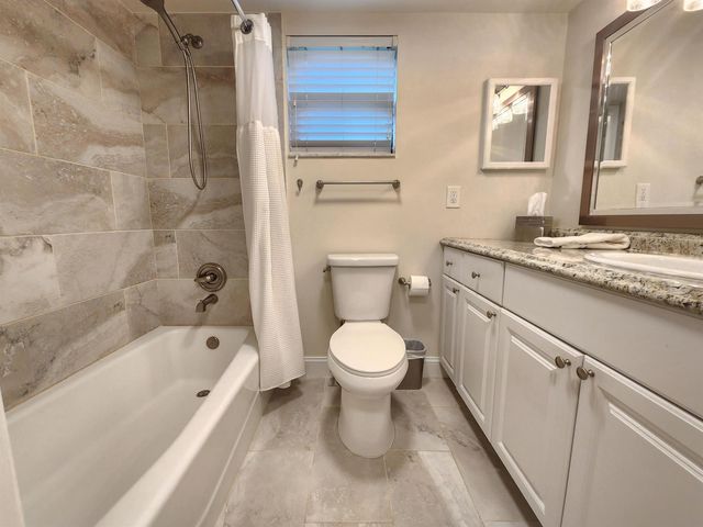 11863 Wimbledon Circle 416, Wellington, FL 33414