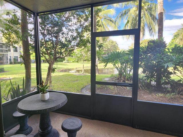 11863 Wimbledon Circle 416, Wellington, FL 33414