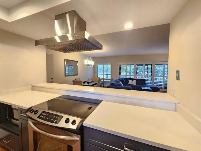 11863 Wimbledon Circle 416, Wellington, FL 33414
