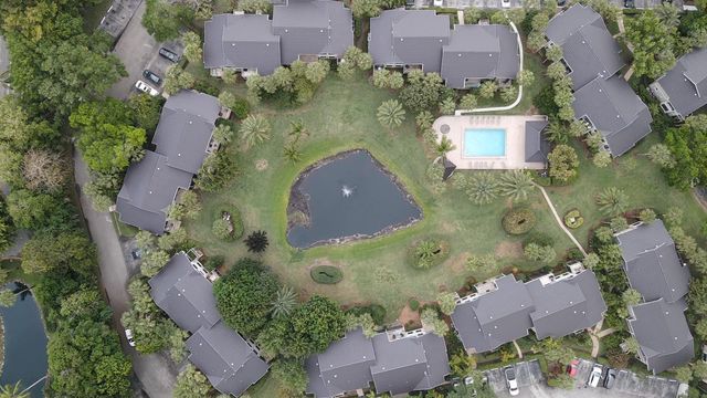11863 Wimbledon Circle 416, Wellington, FL 33414
