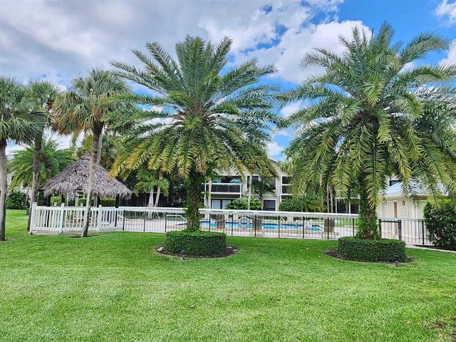 11863 Wimbledon Circle 416, Wellington, FL 33414