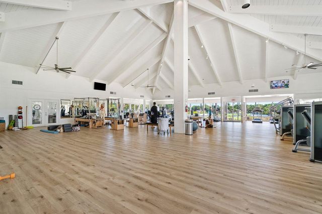 11863 Wimbledon Circle 416, Wellington, FL 33414