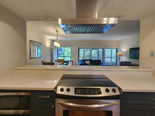 11863 Wimbledon Circle 416, Wellington, FL 33414