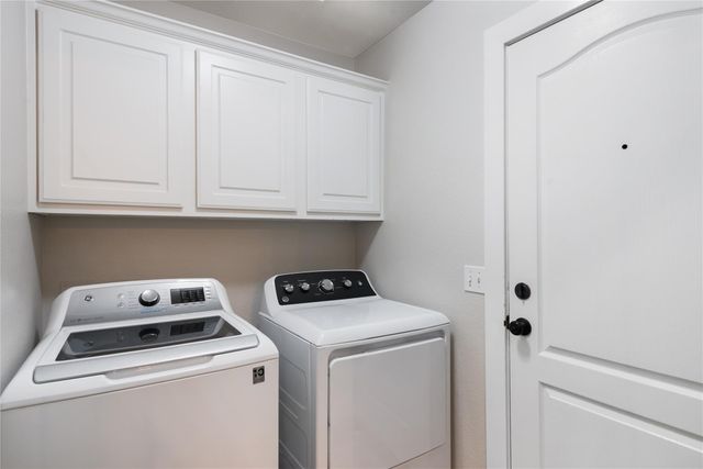 10102 Twin Lake LOOP, Dripping Springs, TX 78620