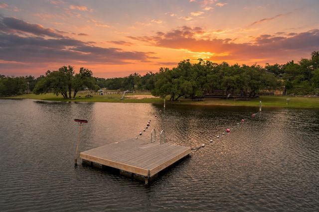 10102 Twin Lake LOOP, Dripping Springs, TX 78620