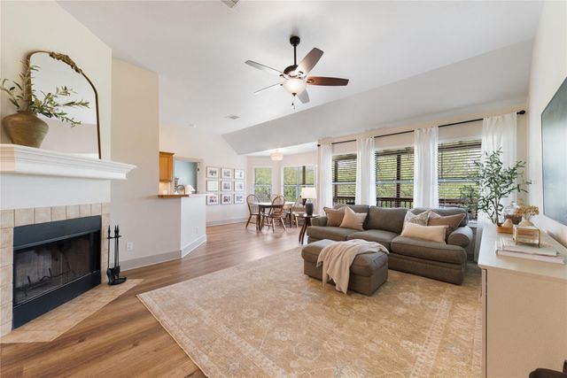 10102 Twin Lake LOOP, Dripping Springs, TX 78620