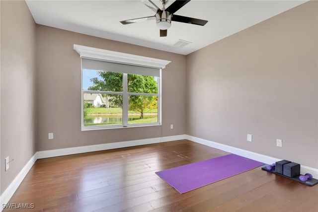 2174 E Crown Pointe BLVD, Naples, FL 34112