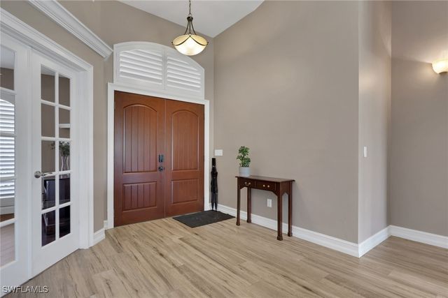 2174 E Crown Pointe BLVD, Naples, FL 34112