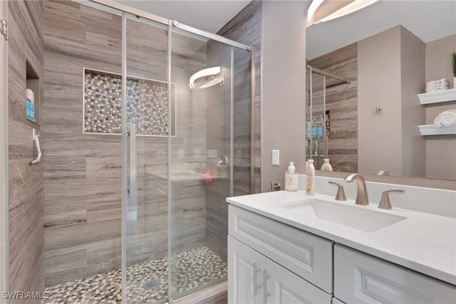 2174 E Crown Pointe BLVD, Naples, FL 34112