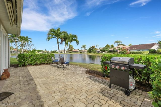 2174 E Crown Pointe BLVD, Naples, FL 34112