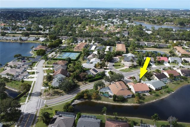 2174 E Crown Pointe BLVD, Naples, FL 34112