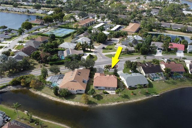 2174 E Crown Pointe BLVD, Naples, FL 34112
