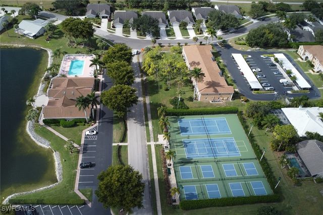 2174 E Crown Pointe BLVD, Naples, FL 34112