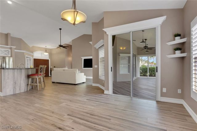 2174 E Crown Pointe BLVD, Naples, FL 34112