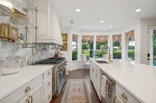 6813 Columbine Way, Plano, TX 75093