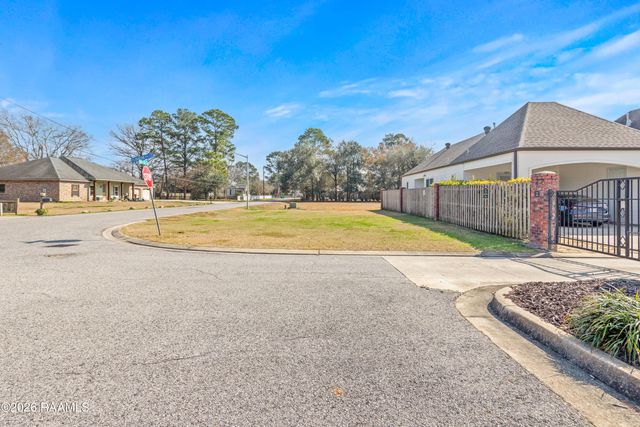 101 Floridian Lane, Lafayette, LA 70506