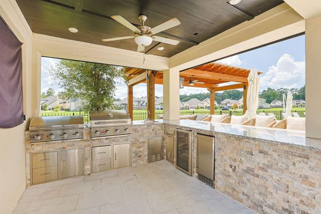 25003 Rainflower Creek Lane, Tomball, TX 77375