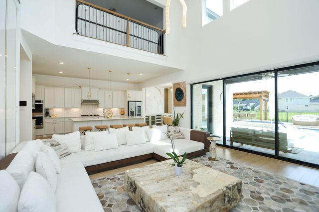 25003 Rainflower Creek Lane, Tomball, TX 77375