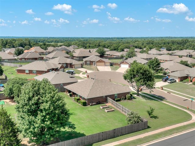 4401 Spotted Owl Circle, Norman, OK 73072
