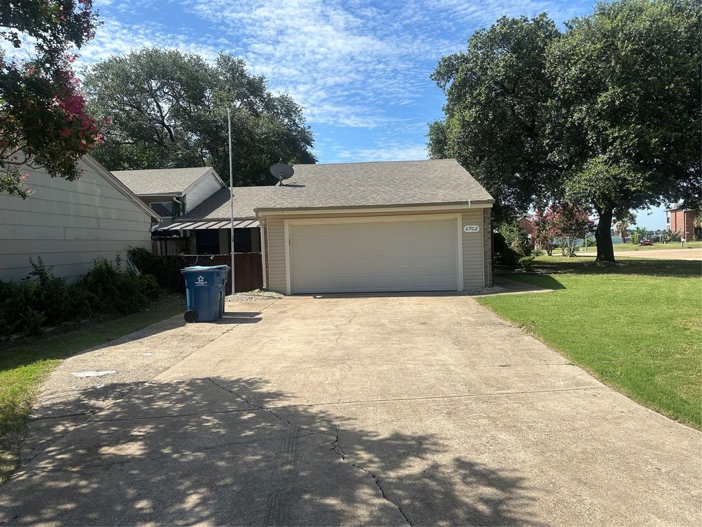 6702 La Costa Drive, Rowlett, TX 75088