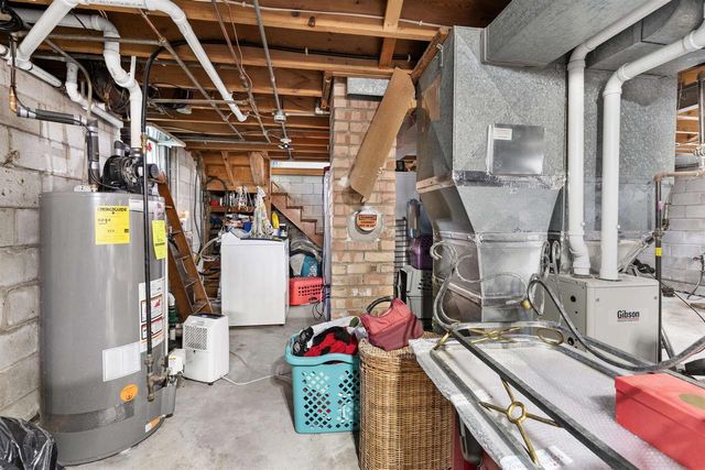 641 STATE STREET, Menasha, WI 54952