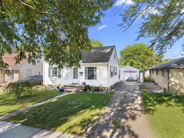 641 STATE STREET, Menasha, WI 54952