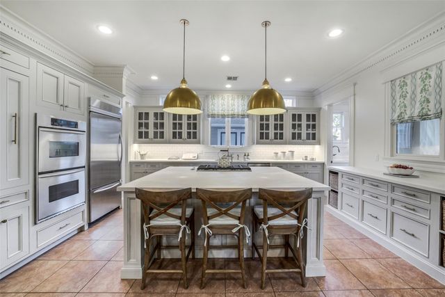 1022 Arlington Street, Houston, TX 77008