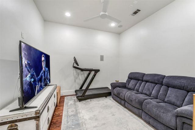 1022 Arlington Street, Houston, TX 77008