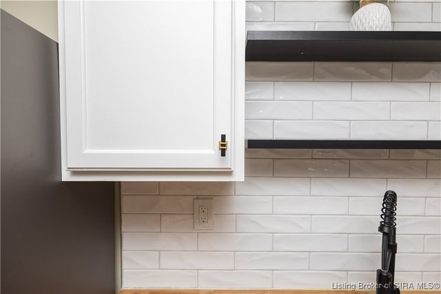 1116 Birchwood Drive, Jeffersonville, IN 47130